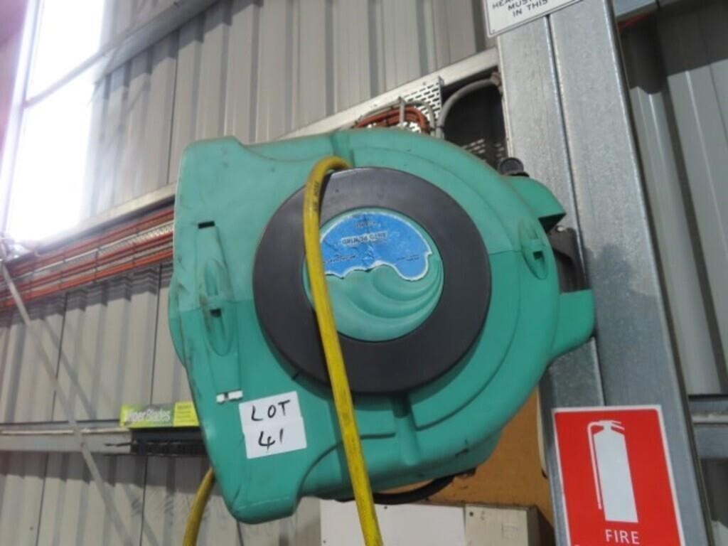 Powertrain Auto Rewind Hose Reel