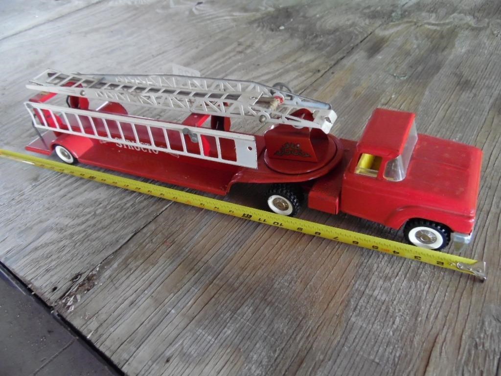 STRUCTO TOY FIRE TRUCK