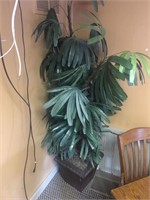 ARTIFICIAL PLANT