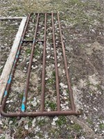 (7) gates, includes (5) 12 ft pipe gates,
