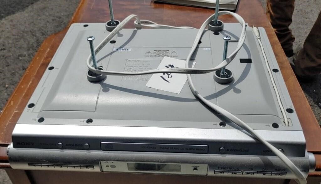 Under Cabinet DVD Player Sony