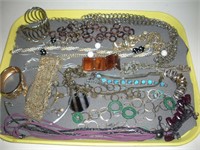 Costume Jewelry 1 Lot