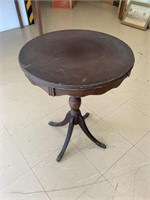Antique lamp table. Claw feet. 19.5 inch