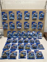 35 HOT WHEELS