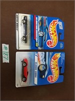 2 Hotwheel cars collectable