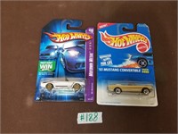 2 Hotwheel cars collectable