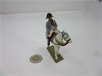 Napoléon et cheval de plomb