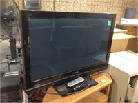 42 inch Panasonic TV condition unknown
