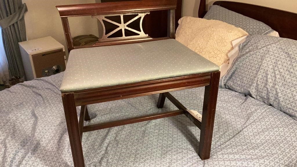 Vintage, lowboy chair 23 x 16 x 24