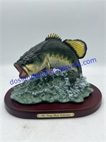 The Gray Rock Collection, Fish Statue