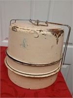 vintage cake carrier