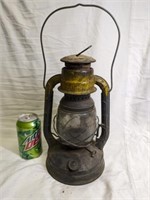 Vintage Dietz Little Wizard Barn Lantern 11" tall