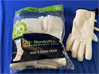 Nordictrac Socks And Thinsulate Gloves