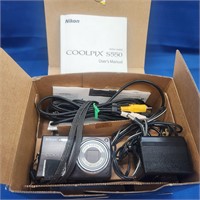 NIKON COOLPIX 5500