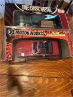 2 CARS -1:18 IN BOX RED CONVERTABLE & BLACK