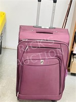 travel luggage on wheels w/ handle