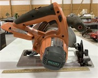 Ridgid 6 1/2in battery operated saw-R845