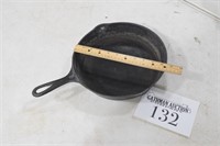 #8 10 In. Cast Iron Pan