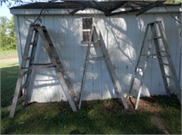 outside-group of 3 alum step ladders