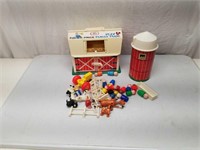 Fisher Price Farm Lot & Little People