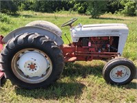 Ford 600 tractor optional front bumper good