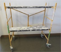 Portable Scaffolding w/ 2 Metal Planks
