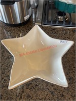 Large Star Snack Serving Bowl (Kitchen)