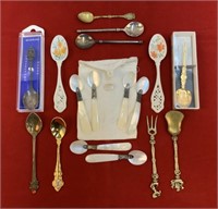 Vtg Collectible Spoons