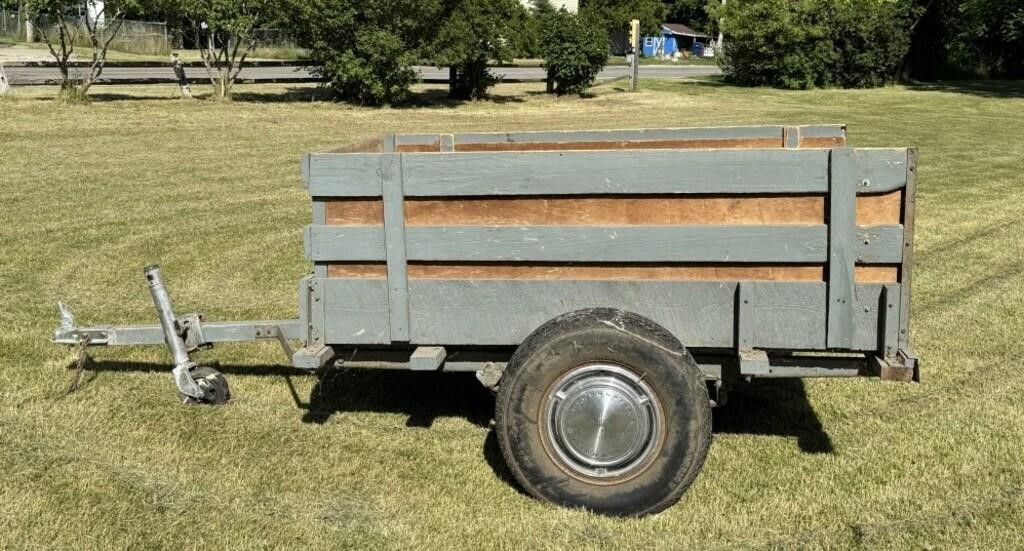 Trailer, 2inch hitch, and 15inch tires, 4ft x 7ft