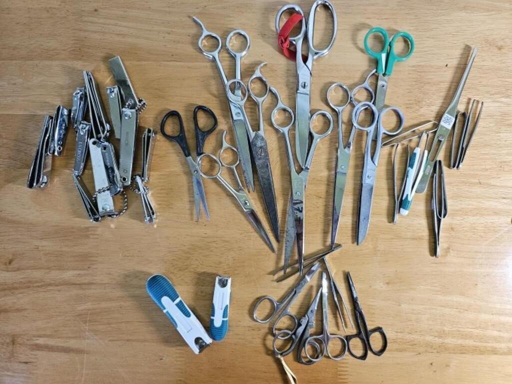 Nail clippers/shears/tweezers lot