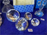 Crystal diamond shaped paperweights set of 4