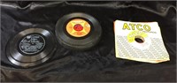 VINTAGE 45 RPM VINYL RECORDS / MIXED TITLES/+