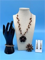 Collection of Vintage Jewelry Items