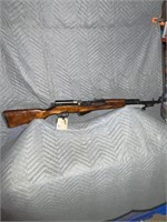 GUN - Russian SKS w/ bayonet