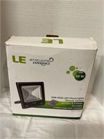 Floodlight with remote
