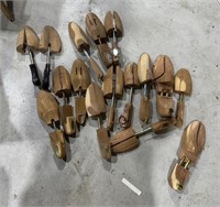 Cedar Shoe Tree Adjustable Wooden Shoe Stretchers