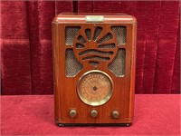 Classic Collector's Edition Repro Vintage Radio