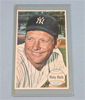 1964 Topps #25 Giant Mickey Mantle Baseball Card