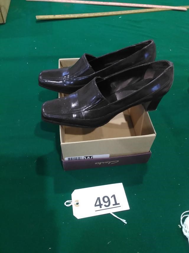 Ladies Shoes - Size 10 M
