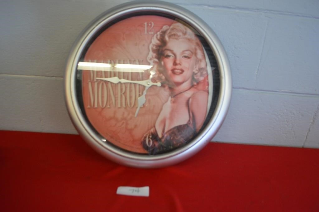 Marilyn Monroe Clock
