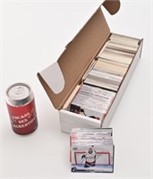 809 cartes de hockey dont O-Pee-Chee, Score,