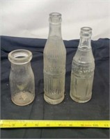 Old Midwest cream , soda bottles