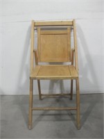 16"x 15"x 31" Vtg Folding Chair