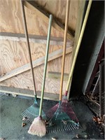 Gardening rakes