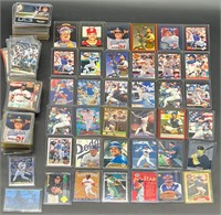 120 BASEBALL CARDS- PIAZZA, E. MURRAY & MORE