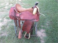 16" Hereford padded seat saddle