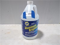 1 GAL OF NAPA ALUMINUM BRIGHTNER