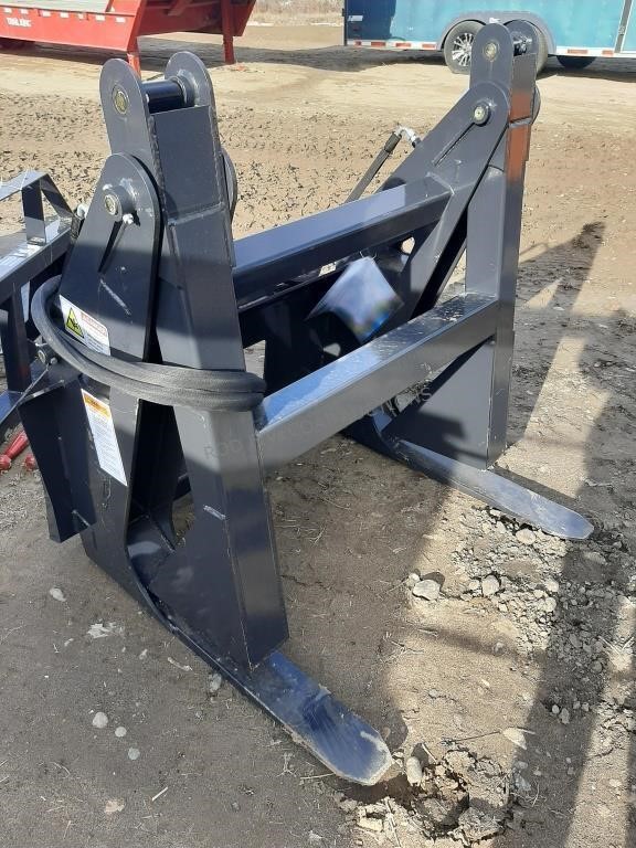 Skid Steer Log Grapple | Live and Online Auctions on HiBid.com