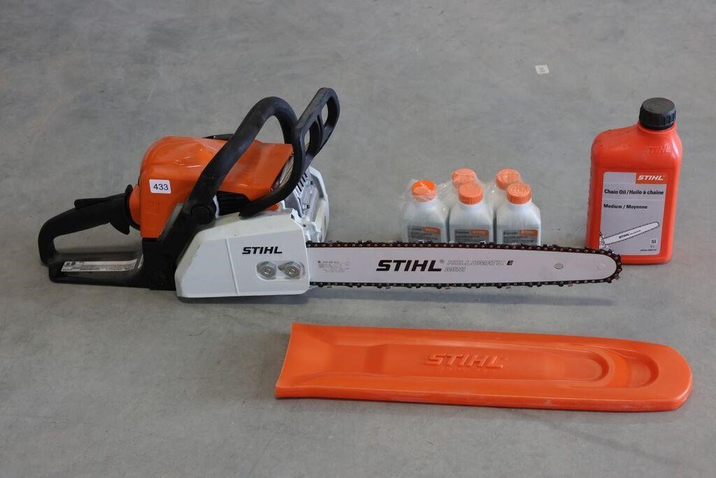 STIHL MS170 CHAINSAW & OIL