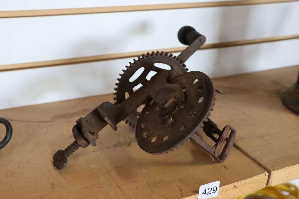 EARLY APPLE PEELER